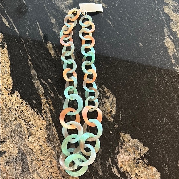 None Jewelry - Elegant Multicolor Chain Necklace